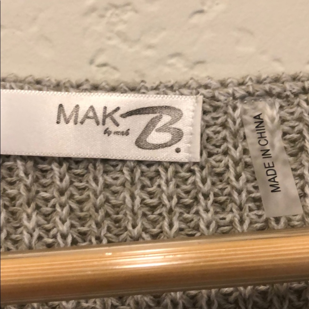 Gray Sweater - Picture 5 of 7